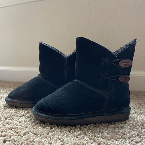 BearPaw Other - Bearpaw girl toddler boots size 11